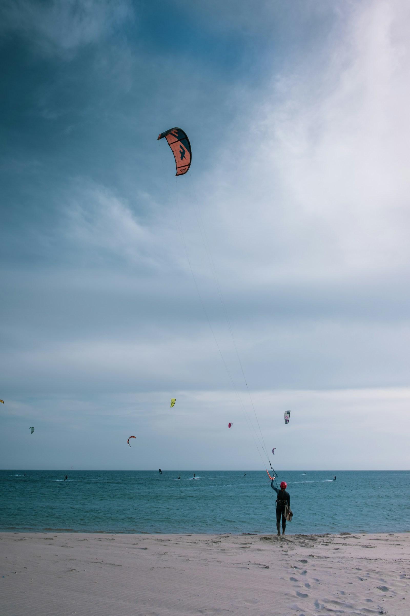 Symbolbild Kitesurfen